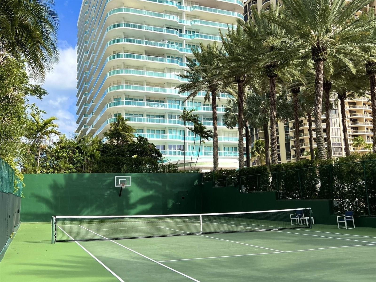 THE PALACE AT BAL HARBOUR - Residential