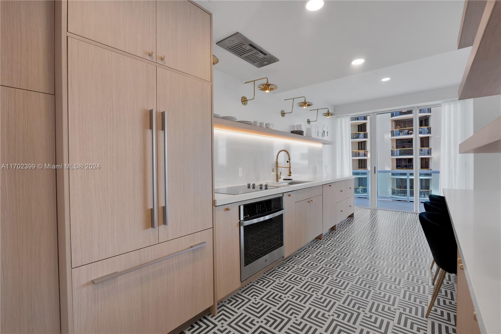 THE PALACE AT BAL HARBOUR - Residential