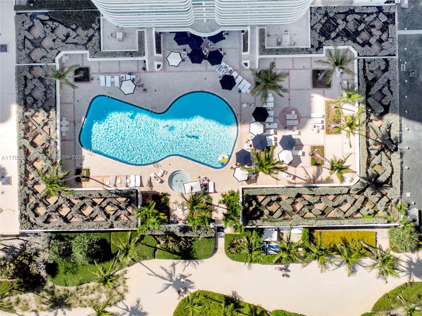 THE PALACE AT BAL HARBOUR - Residential
