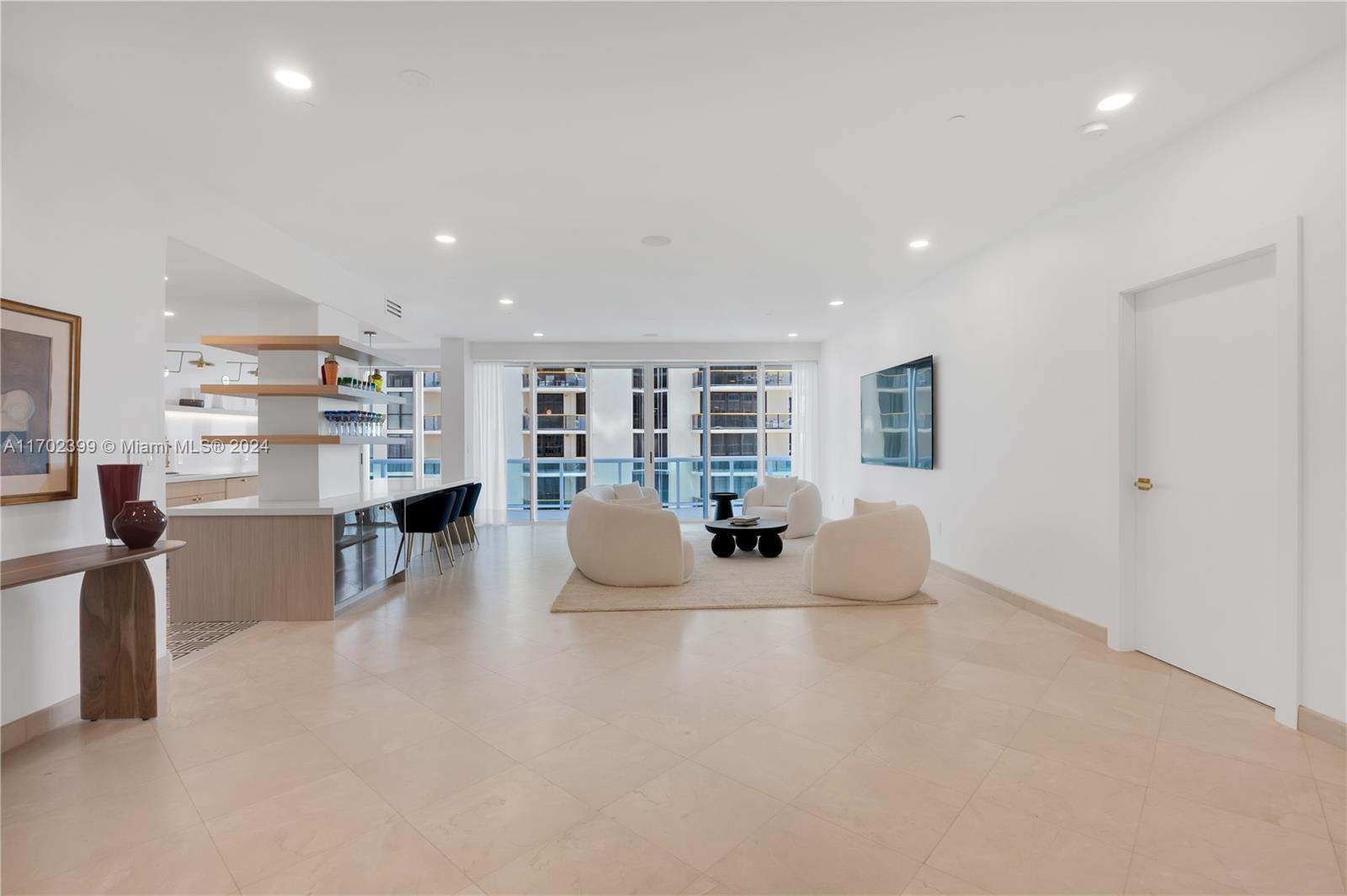 THE PALACE AT BAL HARBOUR - Residential