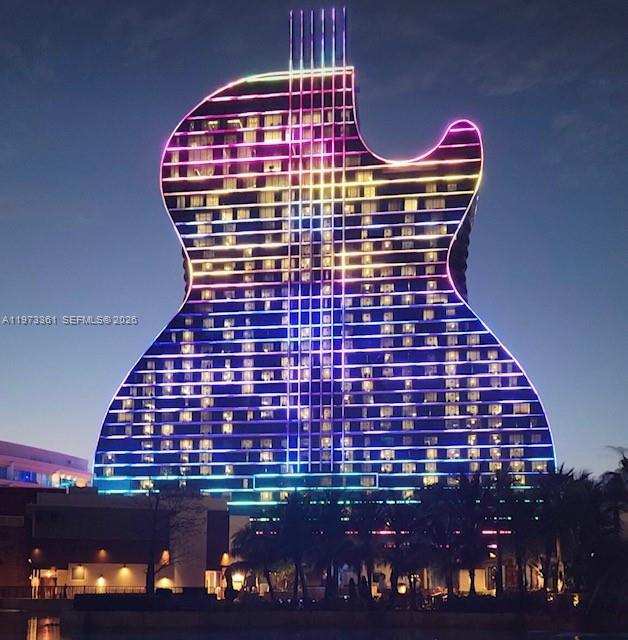 WATERWAY @ HOLLYWOOD BEAC - Residential