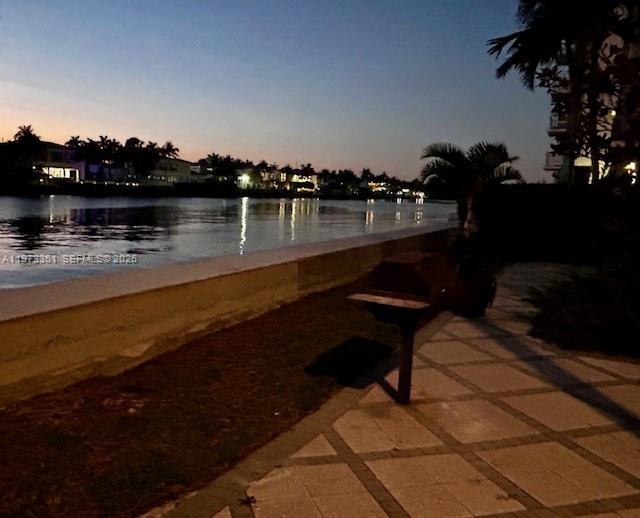 WATERWAY @ HOLLYWOOD BEAC - Residential