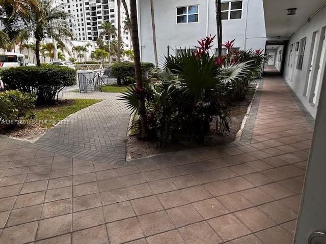 WATERWAY @ HOLLYWOOD BEAC - Residential