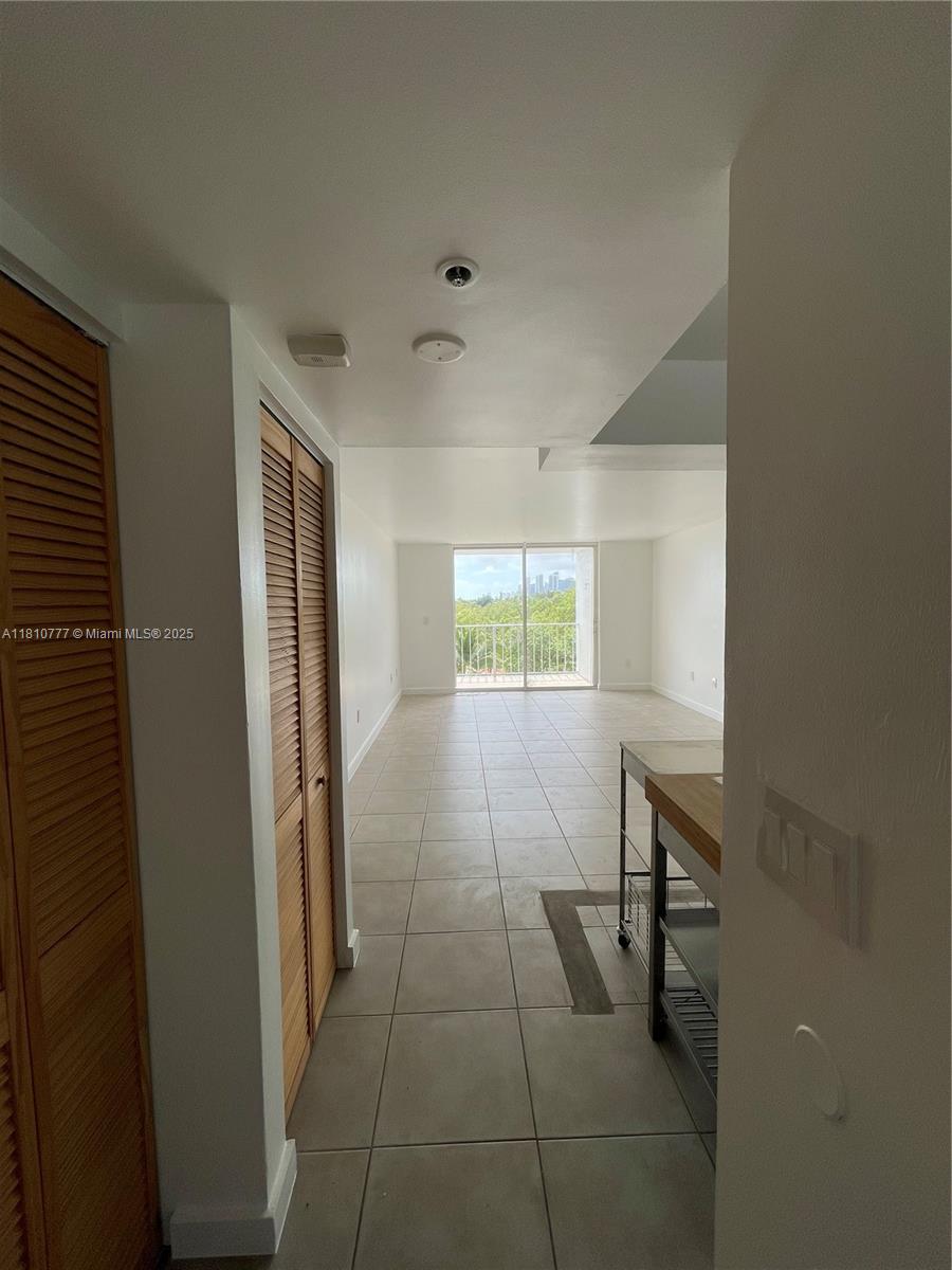 700 Ne 63rd St D606, Miami, Broward County, Florida - 1 Bathrooms - 