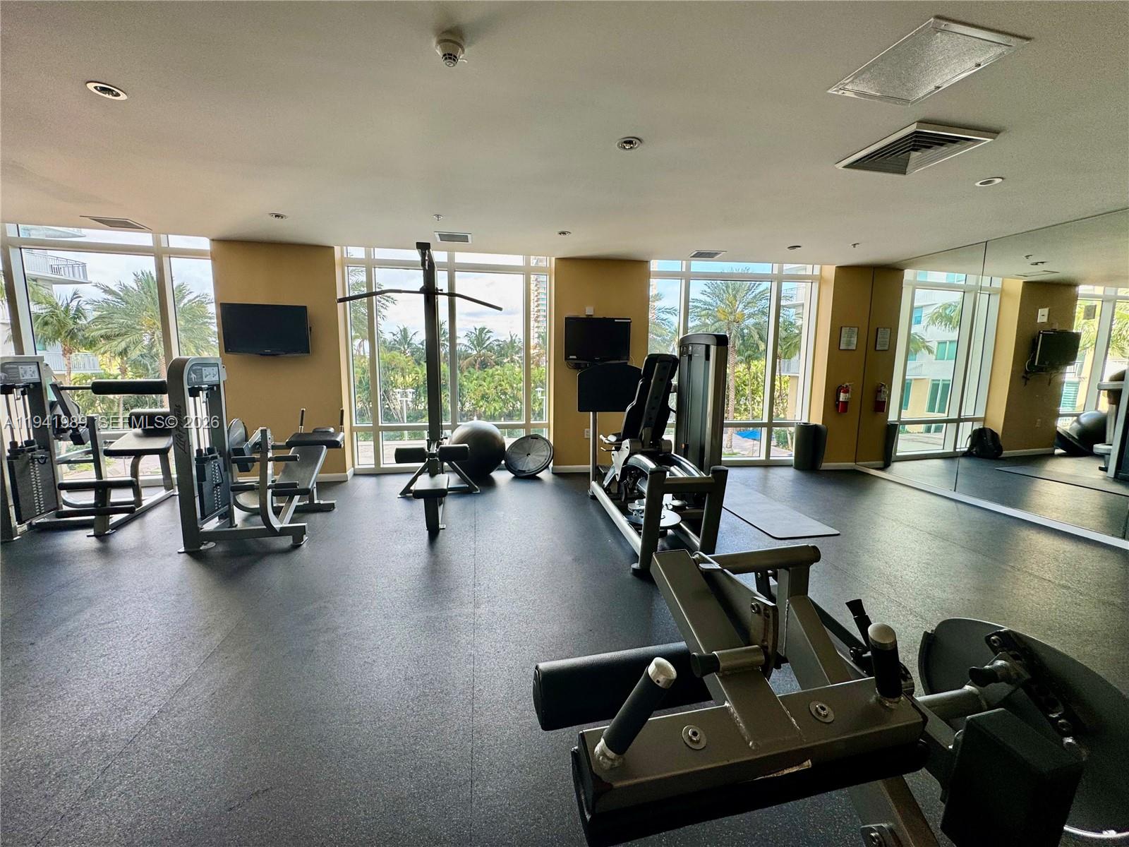 DUO CONDOMINIUM EAST - Residential Lease