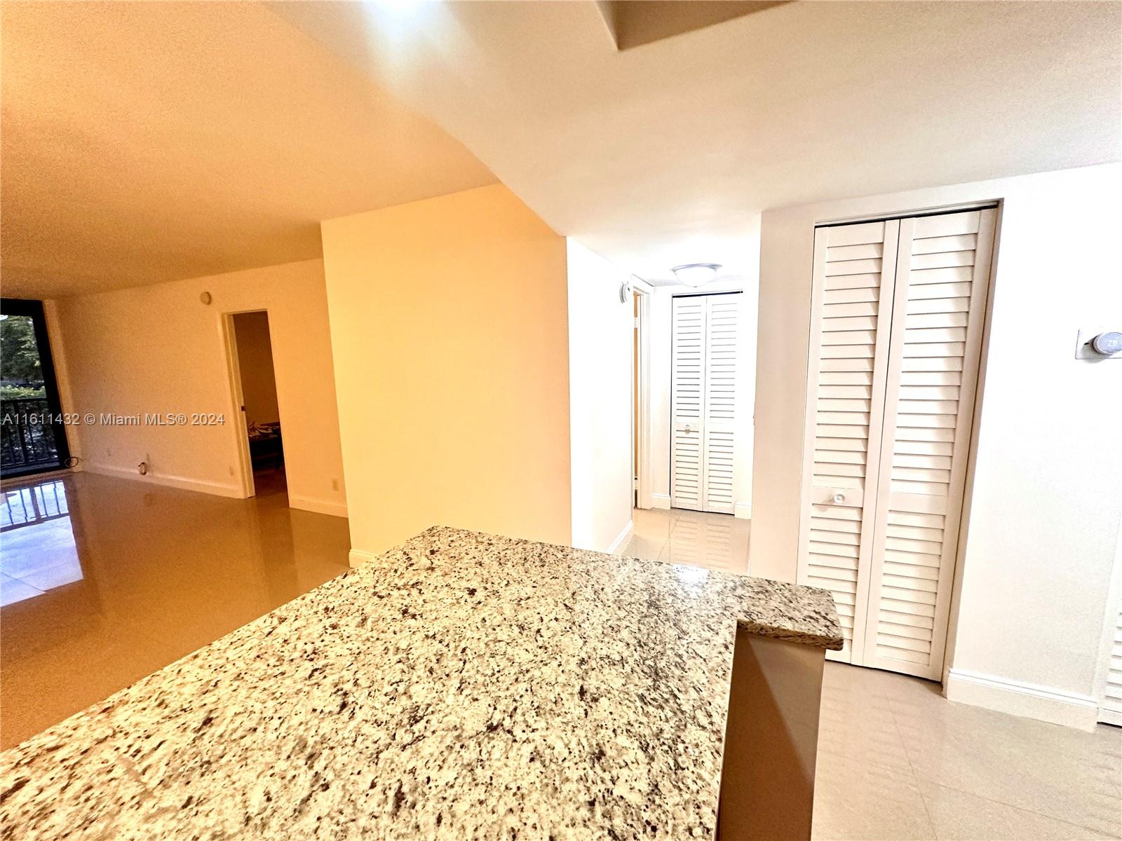 LAGO WEST CONDOMINIUM - Residential