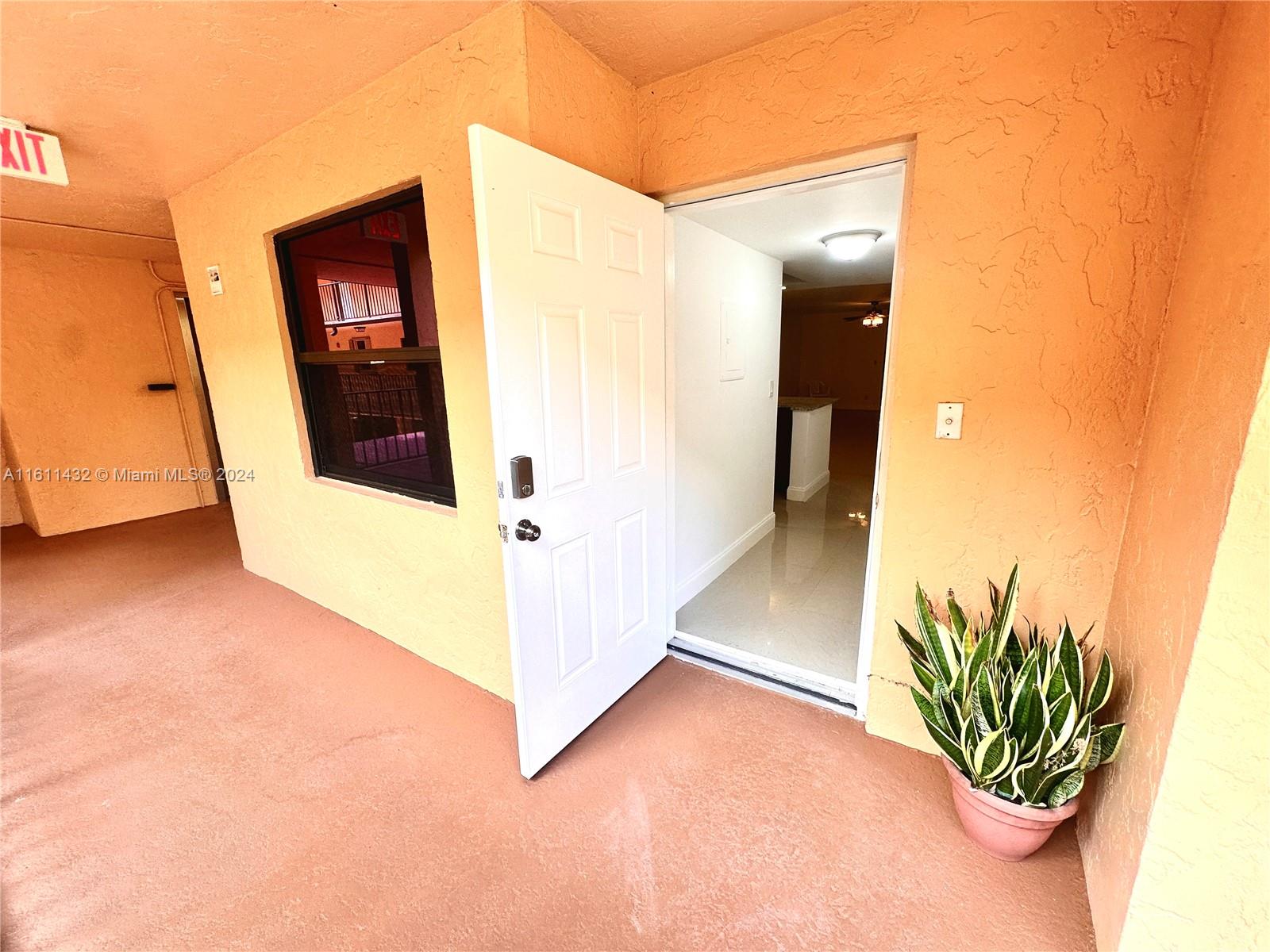 LAGO WEST CONDOMINIUM - Residential