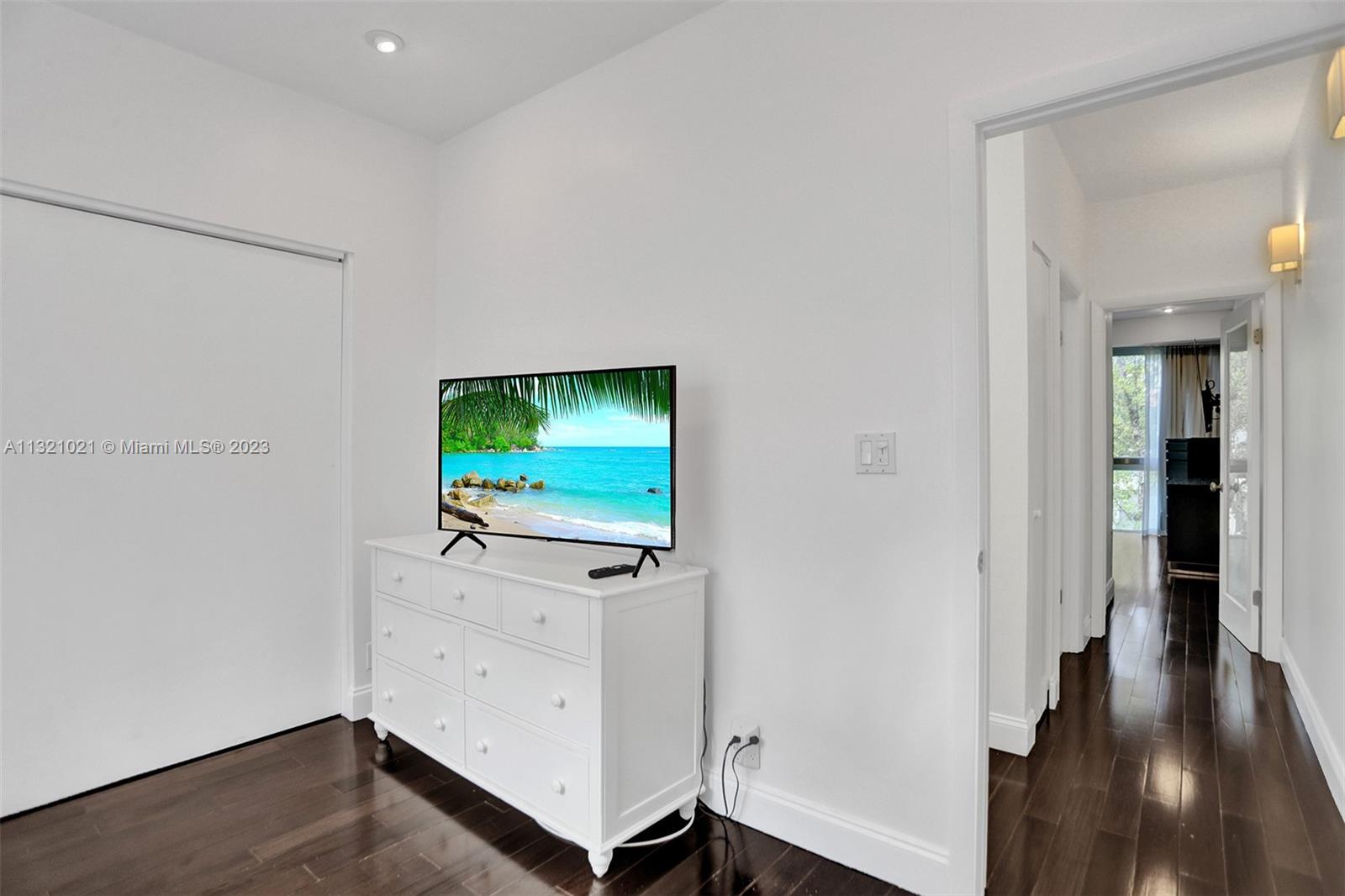 MERIDIAN PLACE CONDO - Residential Lease