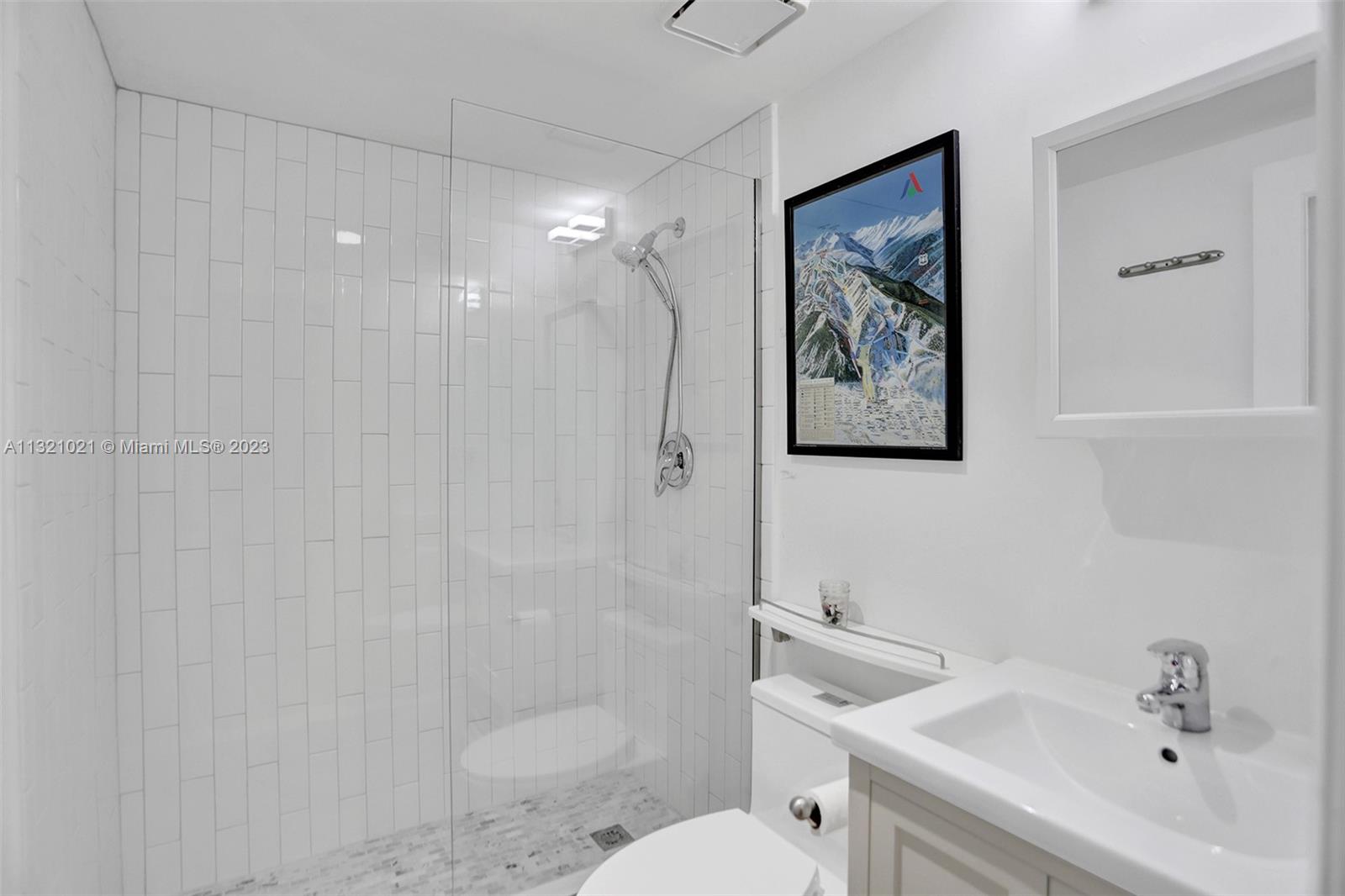 MERIDIAN PLACE CONDO - Residential Lease