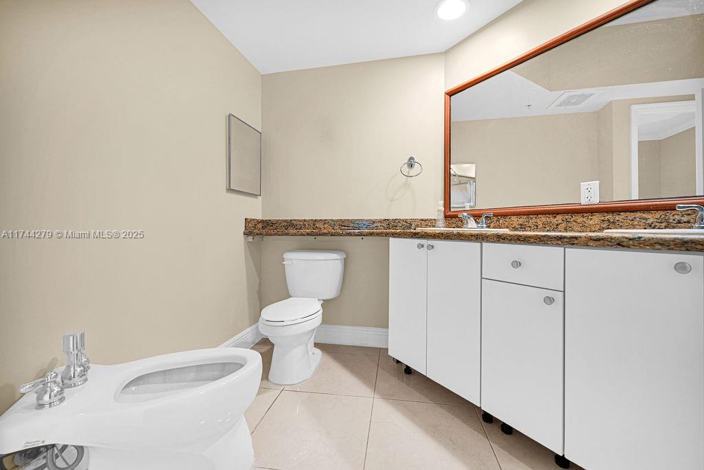 THE WAVERLY AT SURFSIDE - Residential
