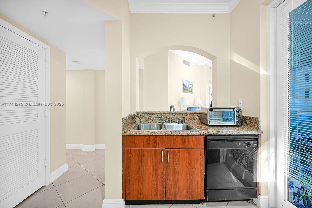THE WAVERLY AT SURFSIDE - Residential