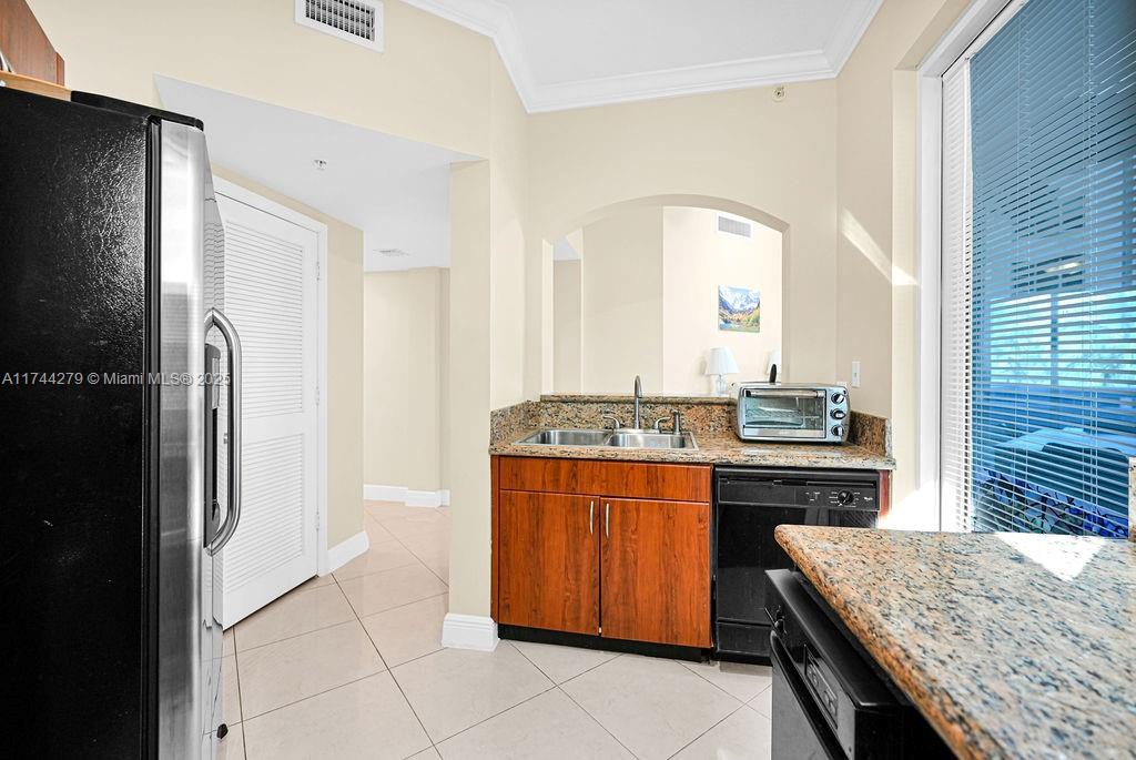 THE WAVERLY AT SURFSIDE - Residential