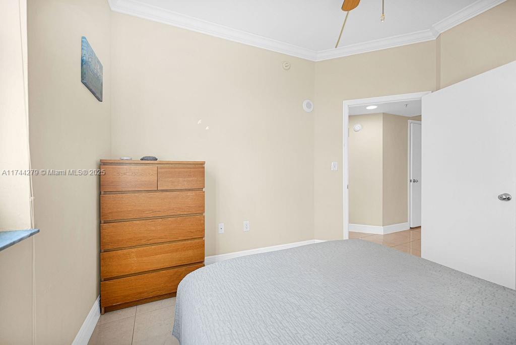 THE WAVERLY AT SURFSIDE - Residential