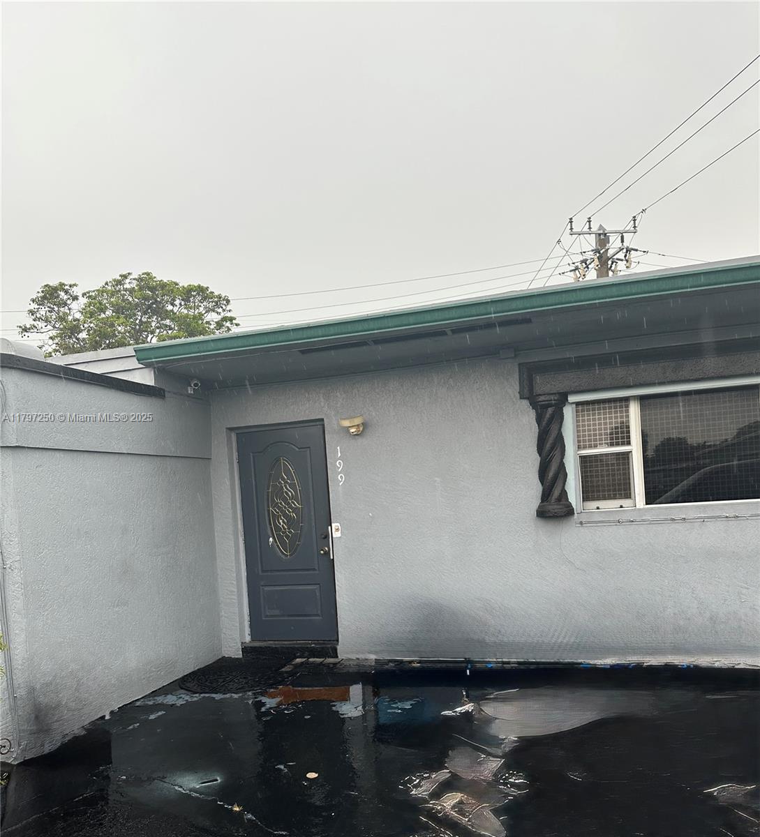 199 NW 30th Ter