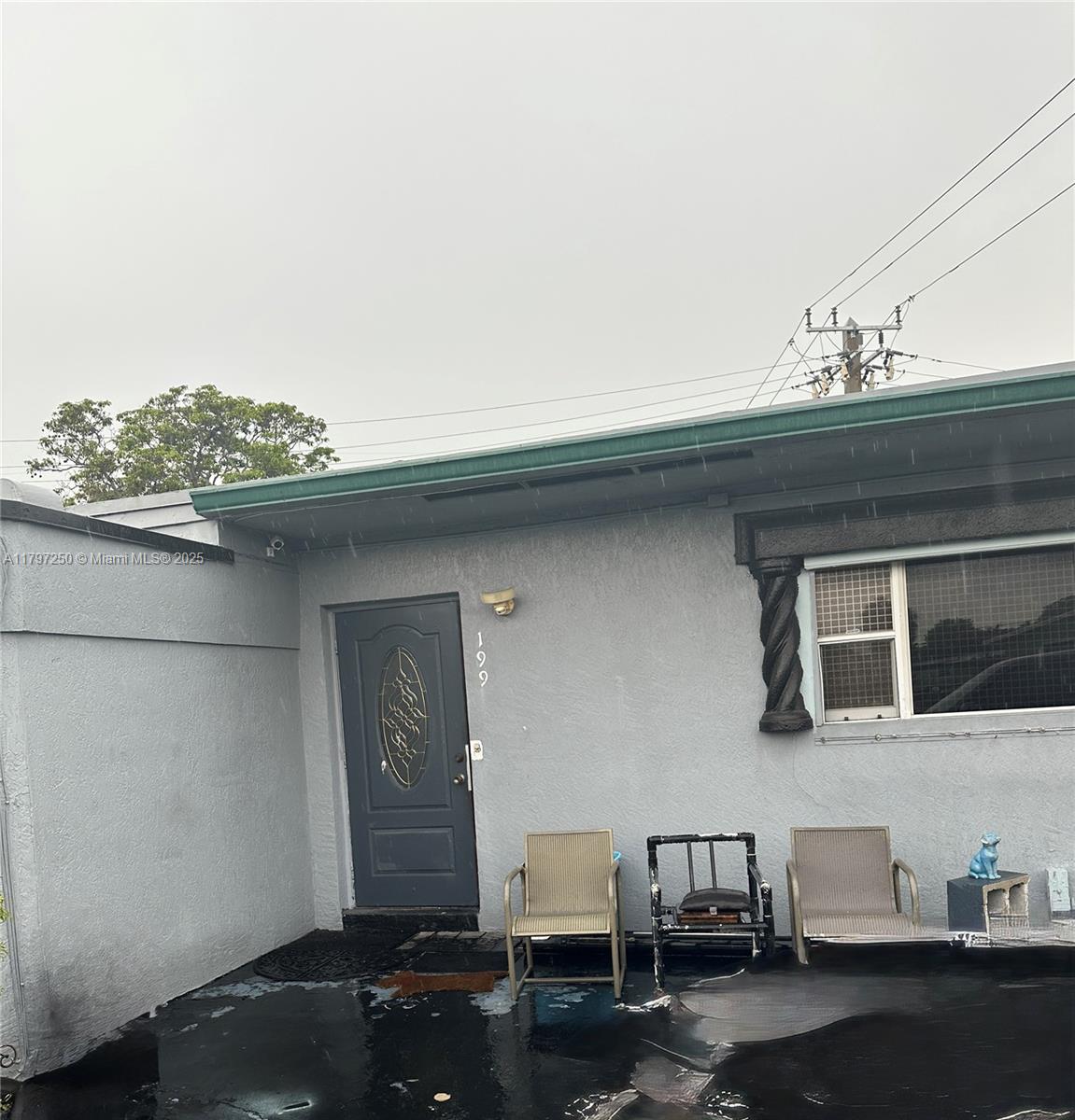 Property for Sale at 199 Nw 30th Ter, Fort Lauderdale, Broward County, Florida - Bedrooms: 2 
Bathrooms: 1  - $350,000