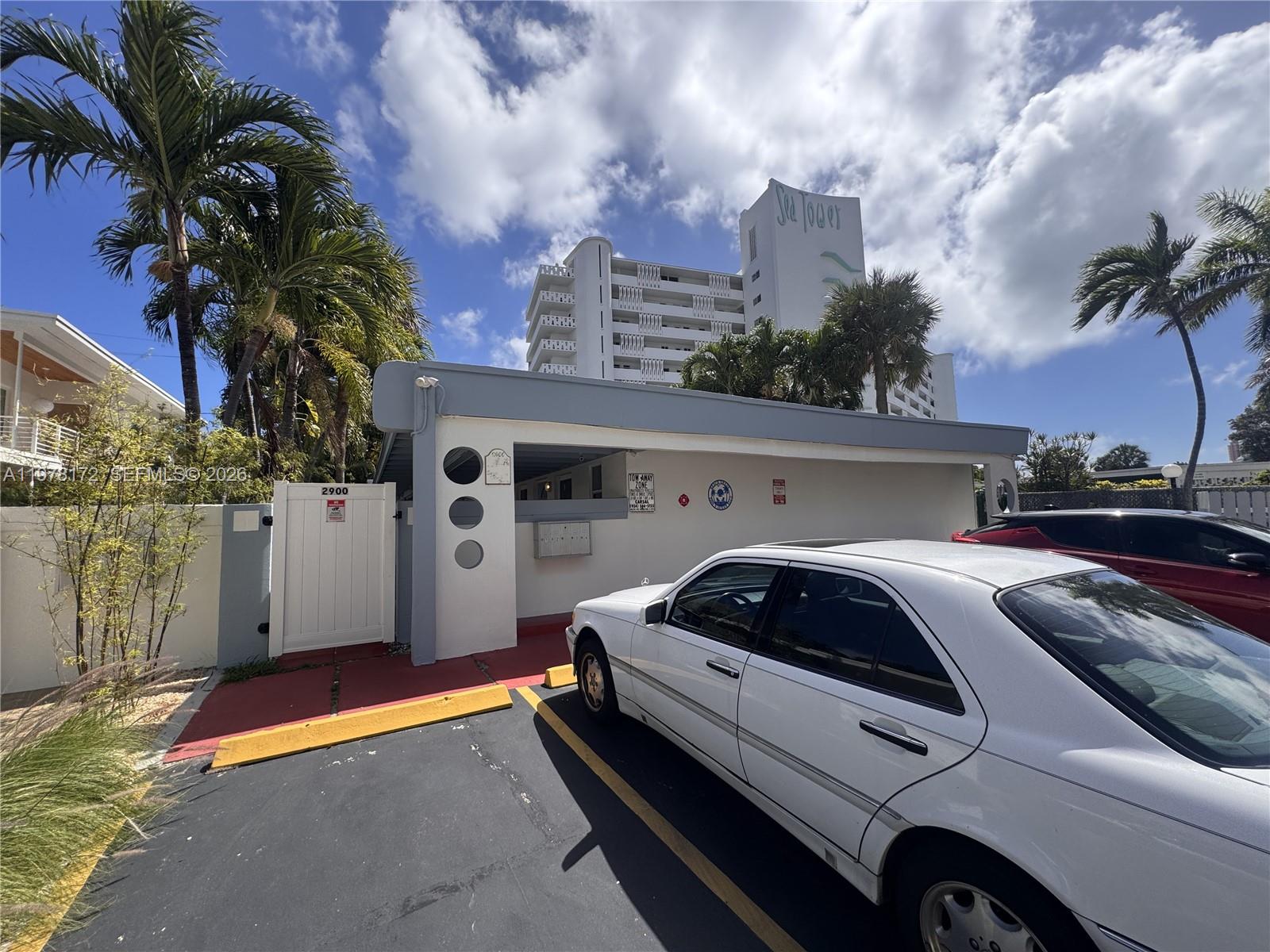 LAUDERDALE BEACH - Residential Lease