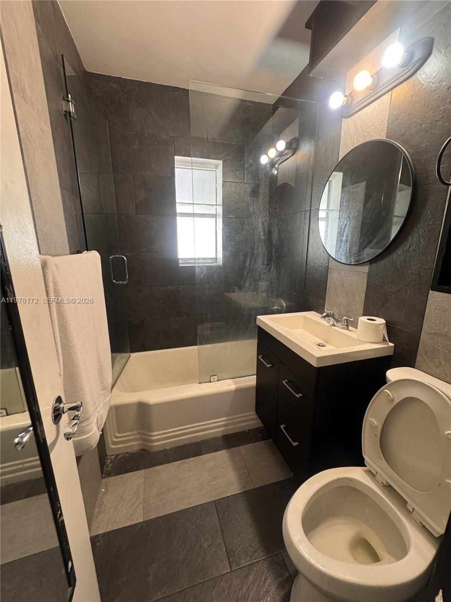 LAUDERDALE BEACH - Residential Lease