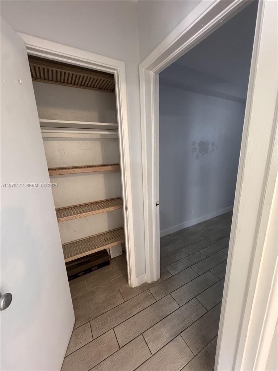 LAUDERDALE BEACH - Residential Lease