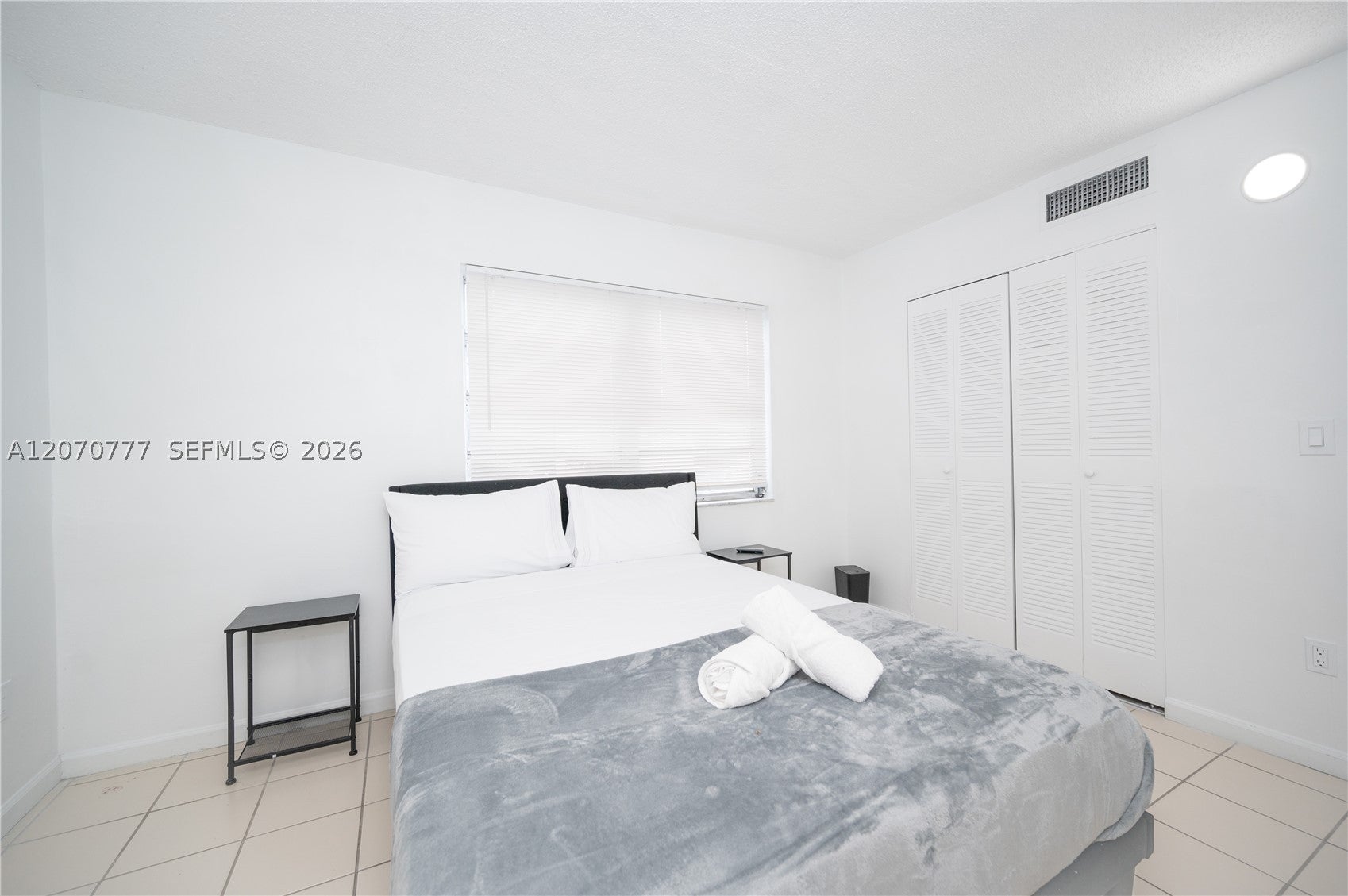500 NE 26th St 2C