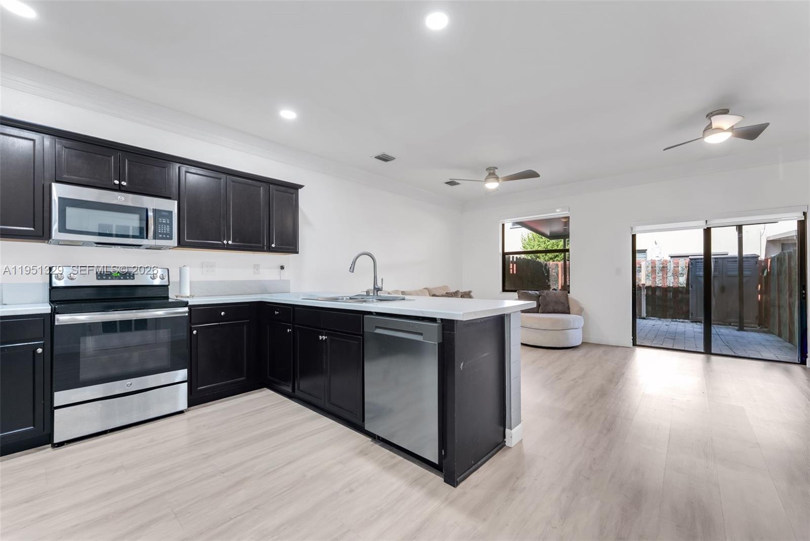 COCO PALM ESTATES - Residential