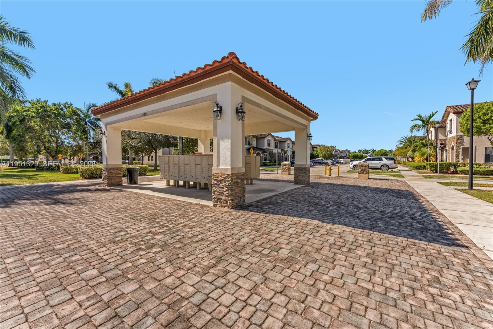 COCO PALM ESTATES - Residential