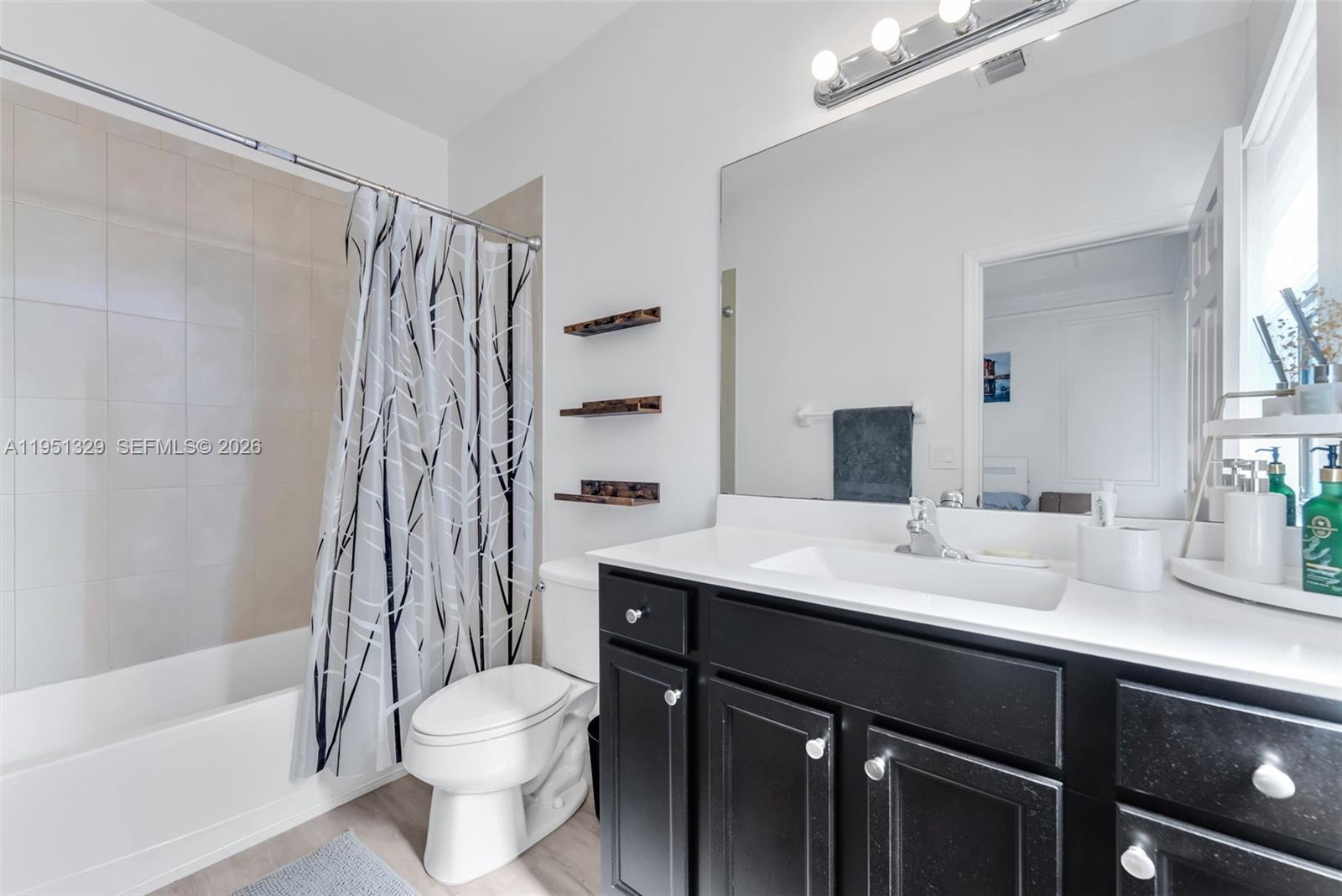 COCO PALM ESTATES - Residential