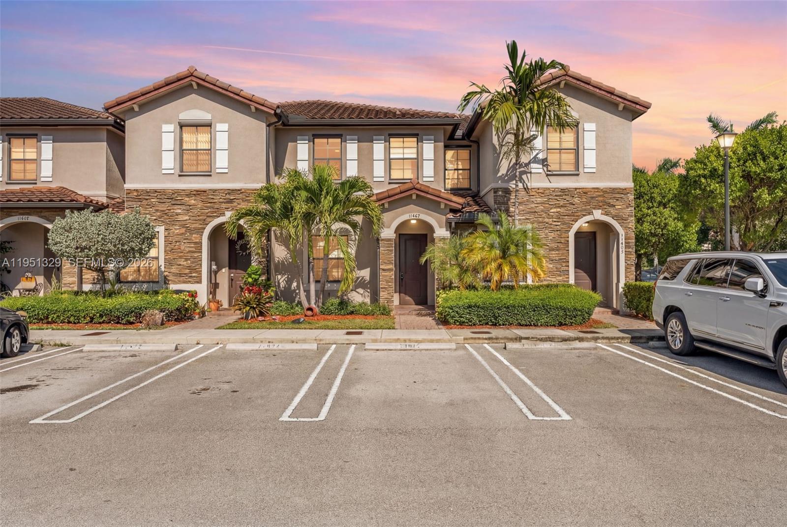 COCO PALM ESTATES - Residential