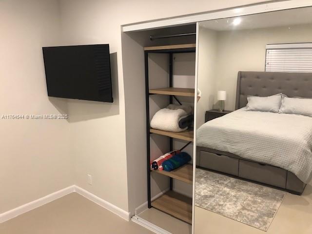 HOLLYWOOD SOUTH SIDE ADD - Residential Lease