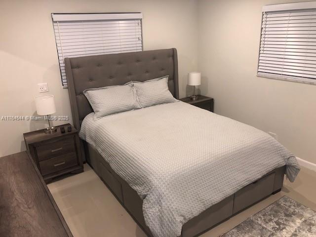 HOLLYWOOD SOUTH SIDE ADD - Residential Lease