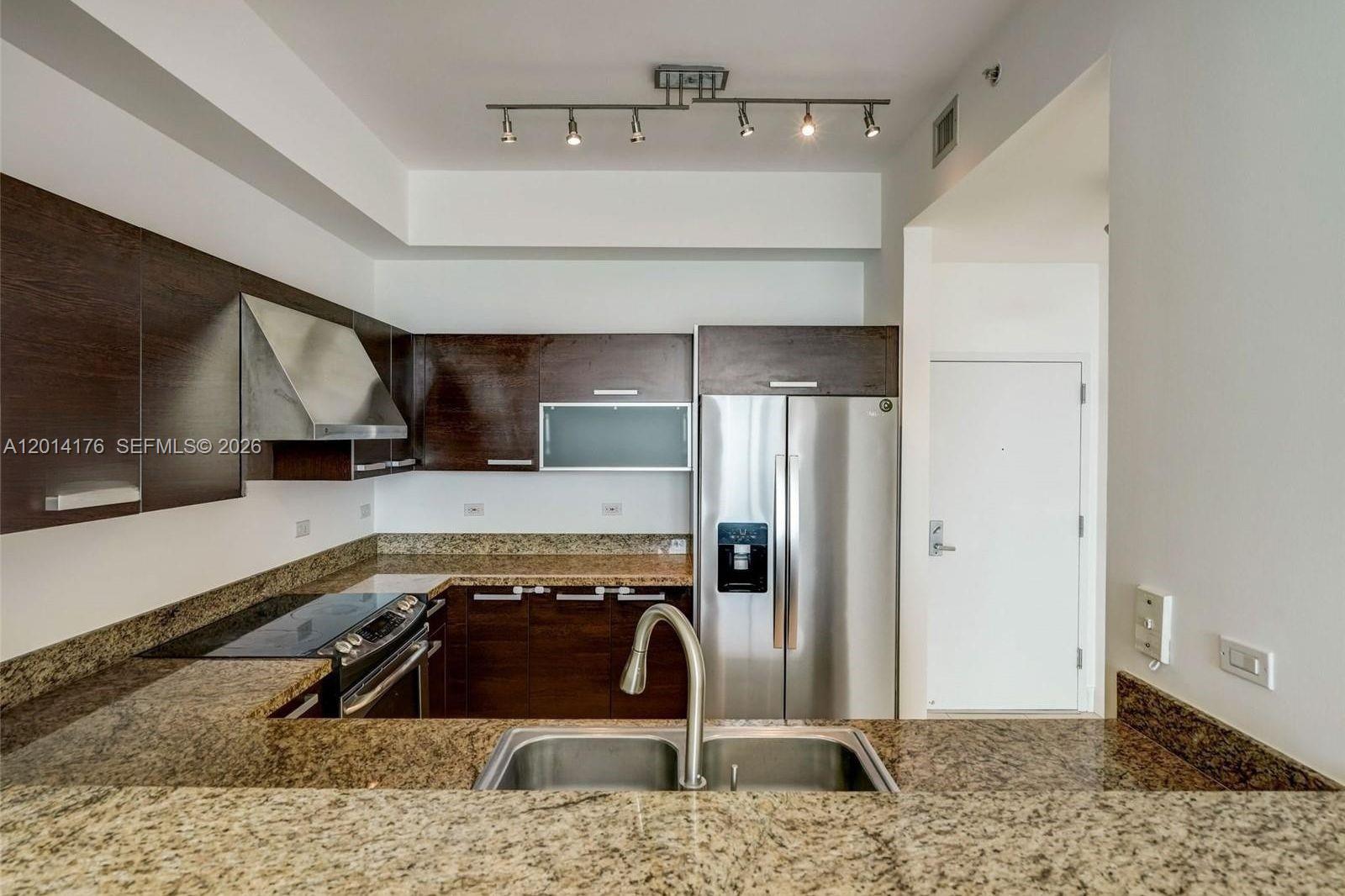 NORDICA CONDO - Residential