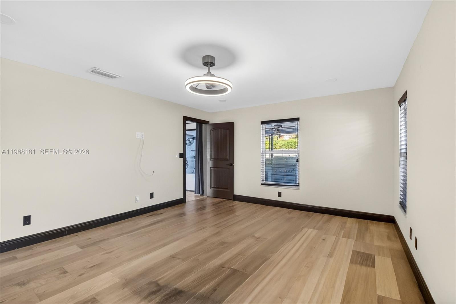 SUGAR POND MANOR OF WELLI - Residential