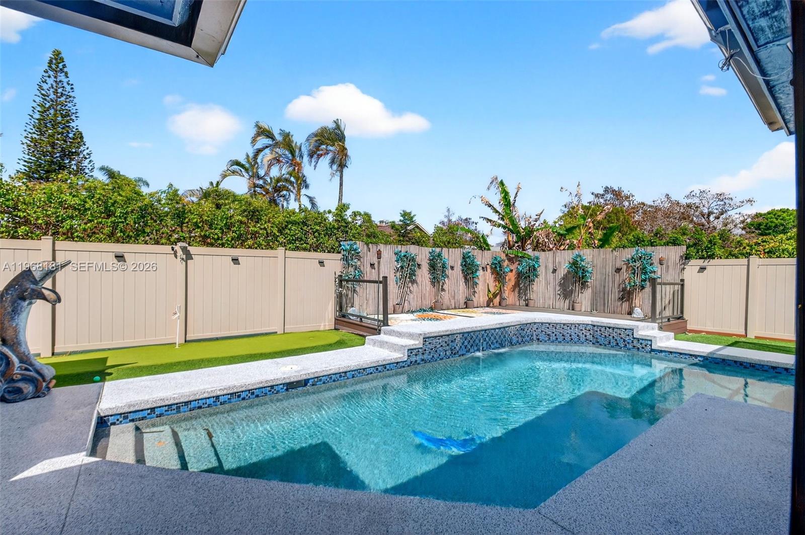 SUGAR POND MANOR OF WELLI - Residential