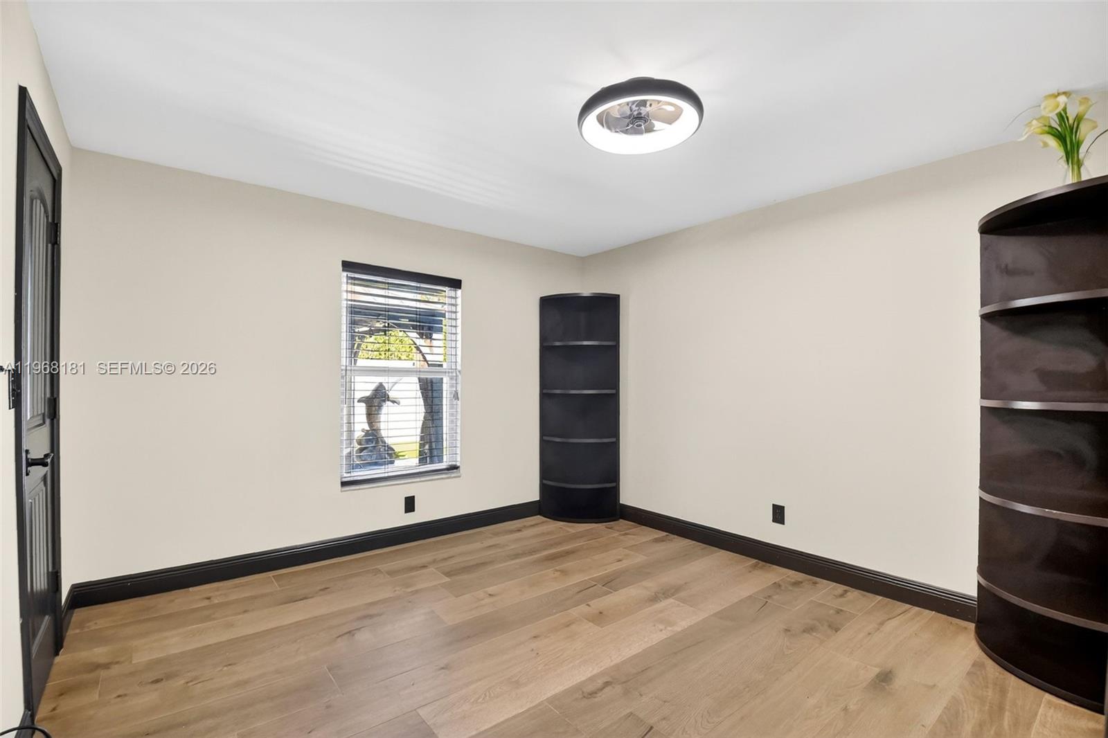 SUGAR POND MANOR OF WELLI - Residential