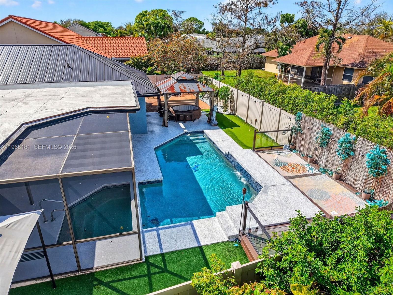 SUGAR POND MANOR OF WELLI - Residential