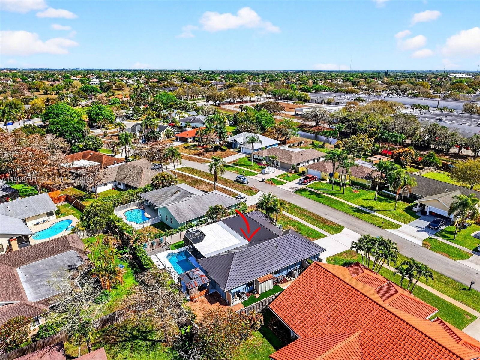 SUGAR POND MANOR OF WELLI - Residential