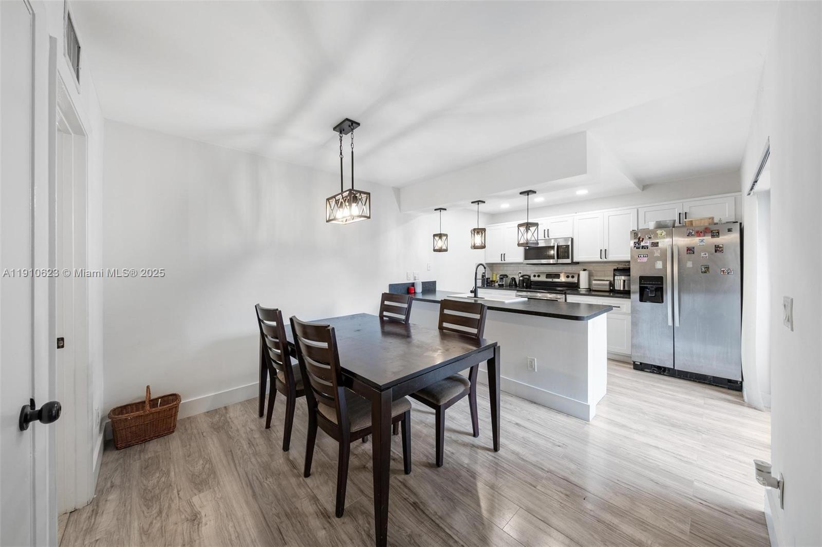 C H E ACRES - Residential Lease