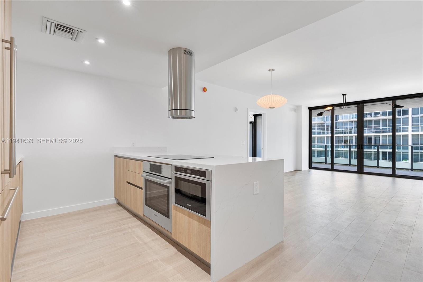 9901 W Bay Harbor Dr 402