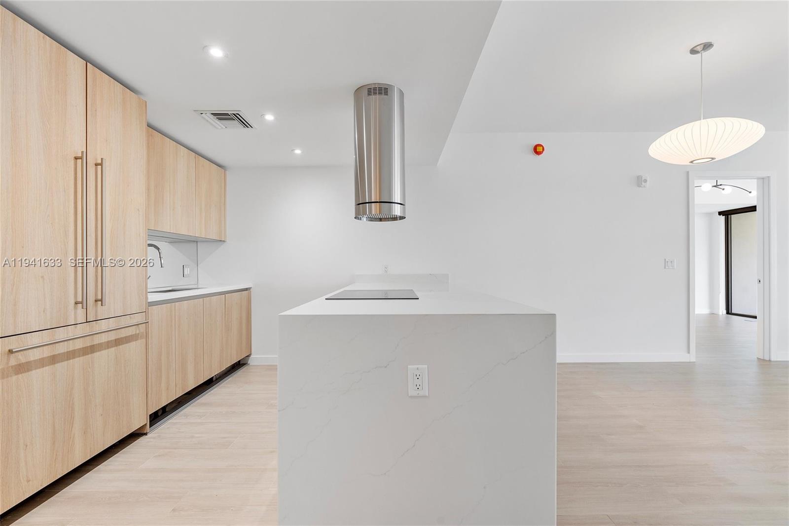 9901 W Bay Harbor Dr 402