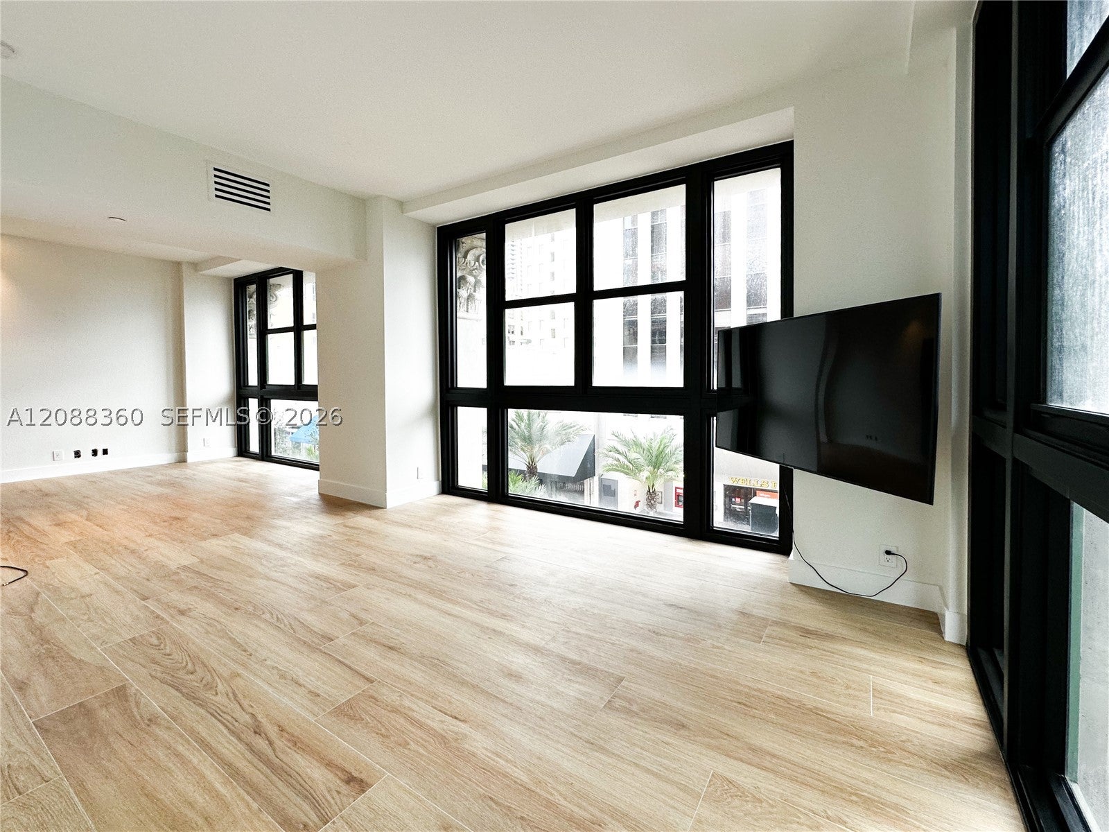 111 E Flagler St 304