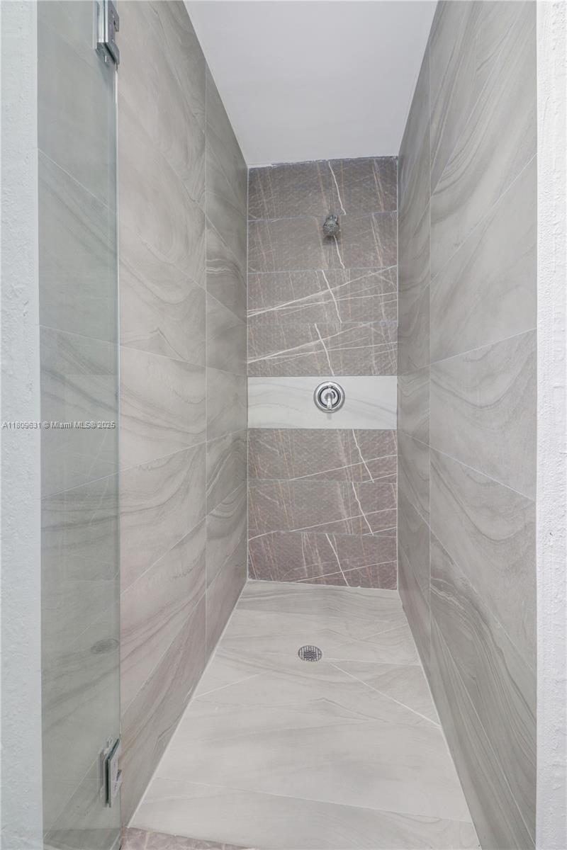 SUN LAND PARK - Residential