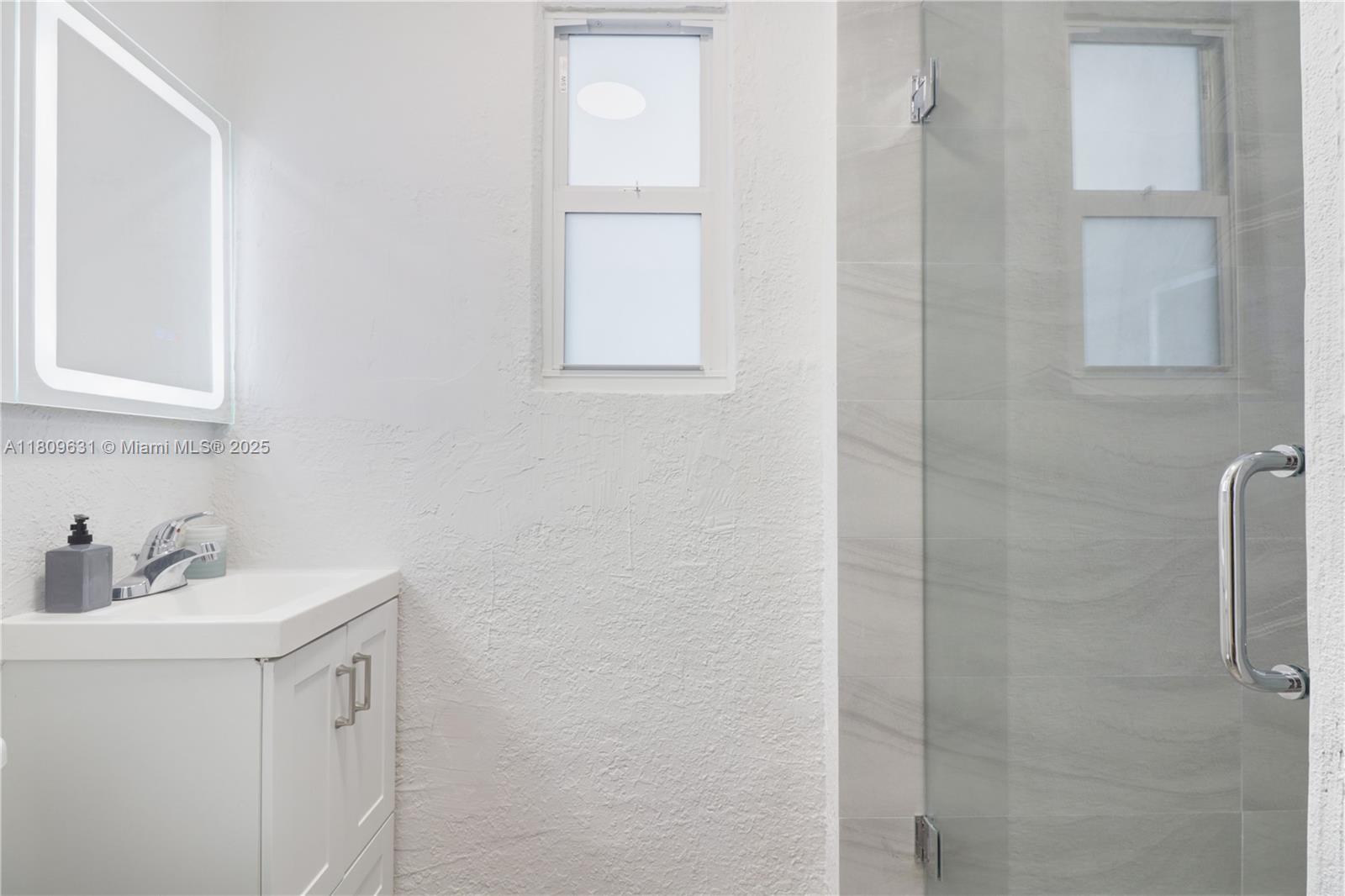 SUN LAND PARK - Residential