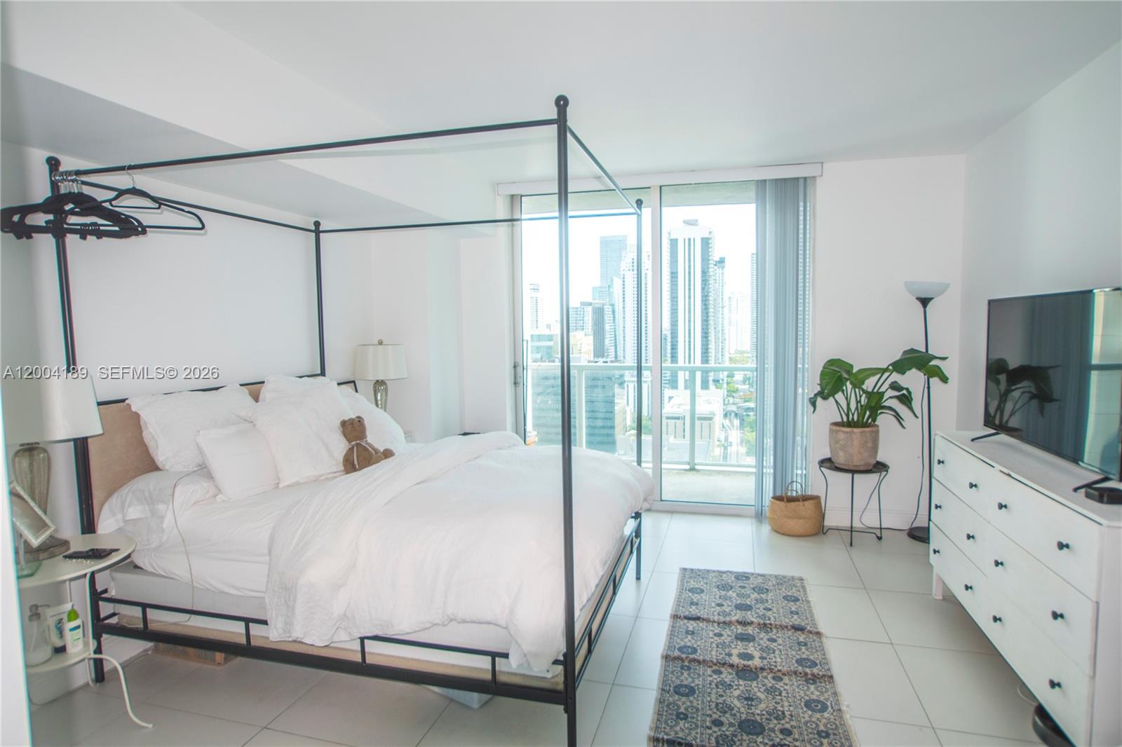 500 BRICKELL WEST CONDO - Residential Lease