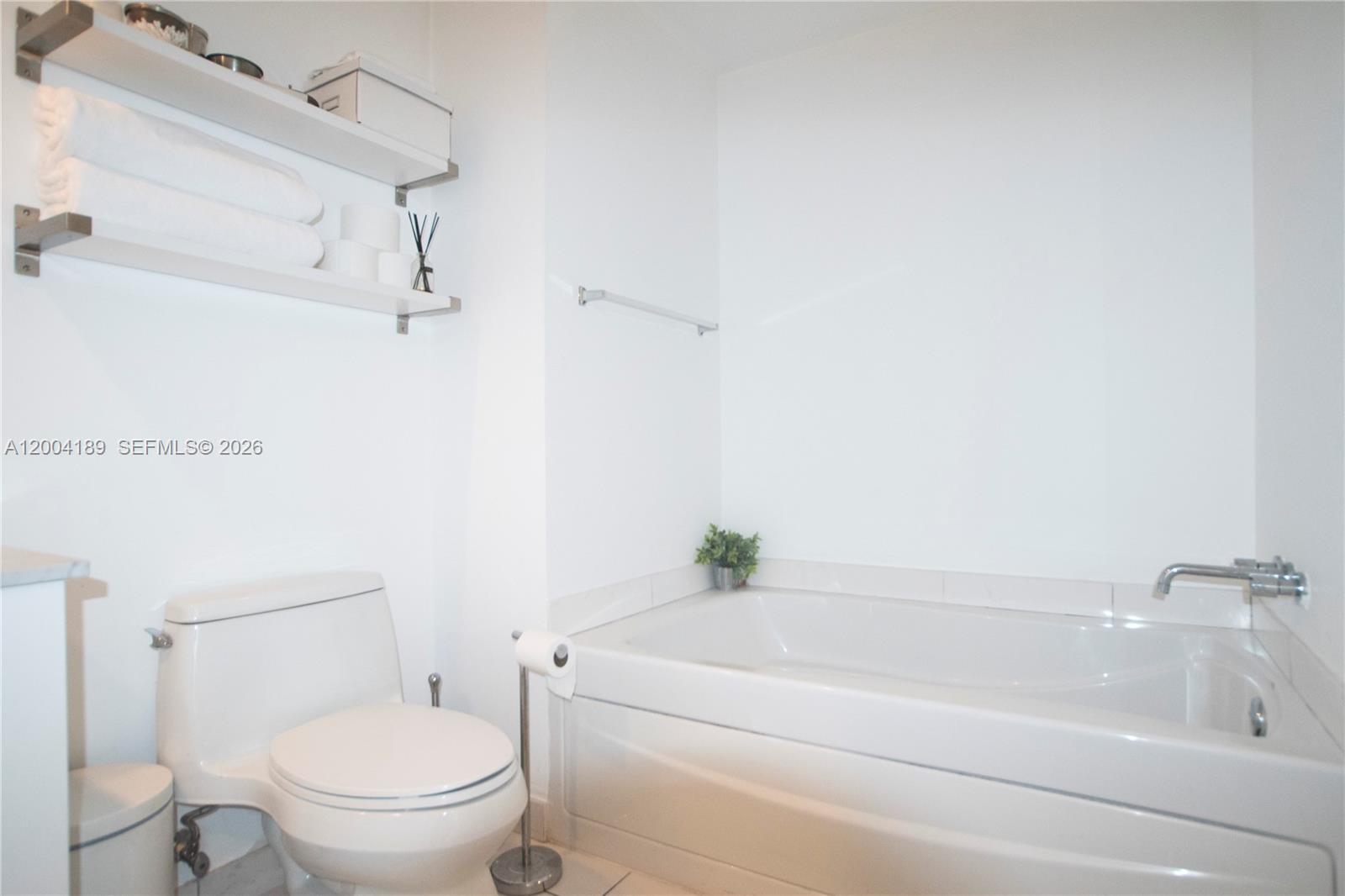 500 BRICKELL WEST CONDO - Residential Lease