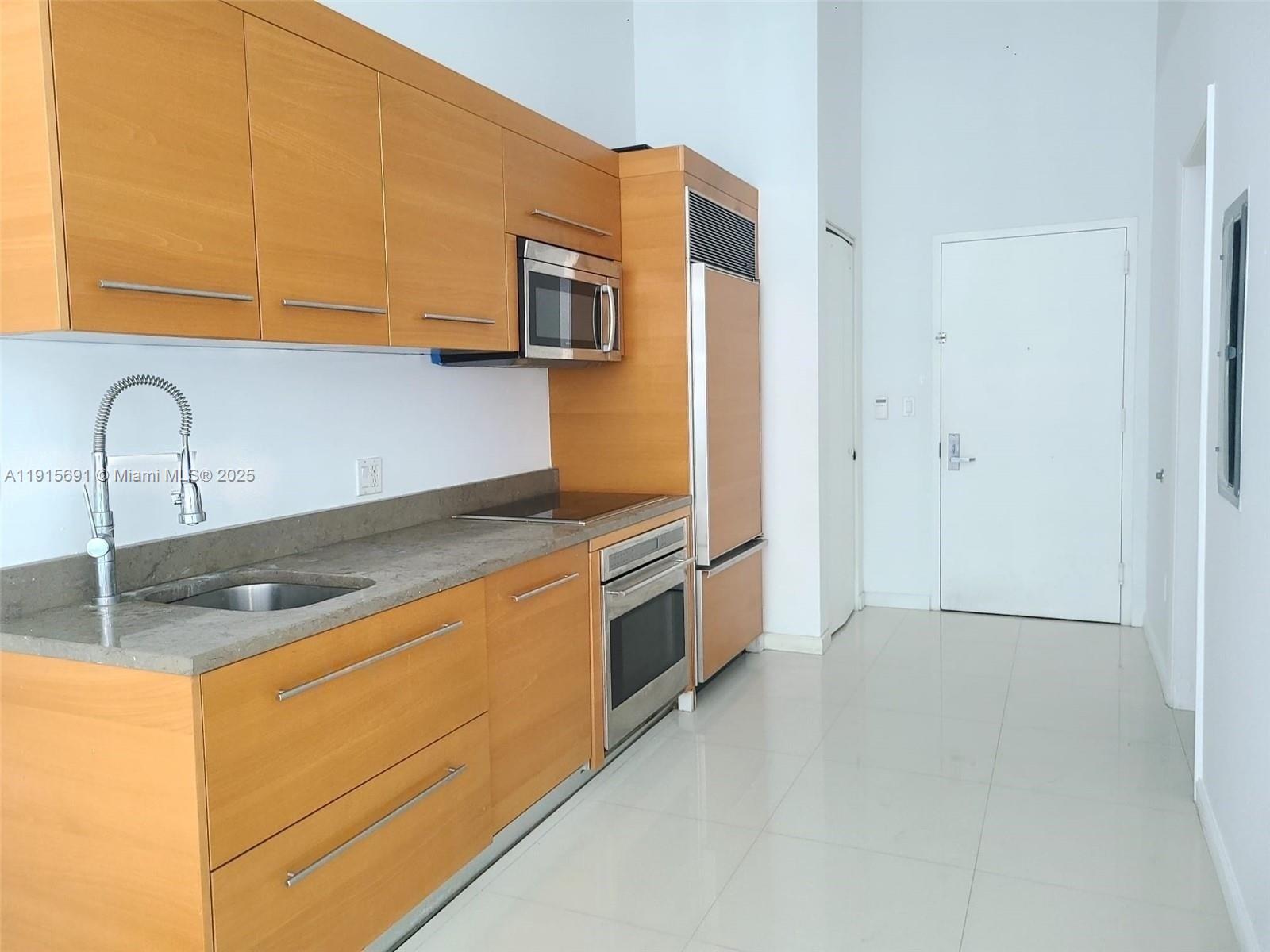 ICON BRICKELL NO TWO - Residential