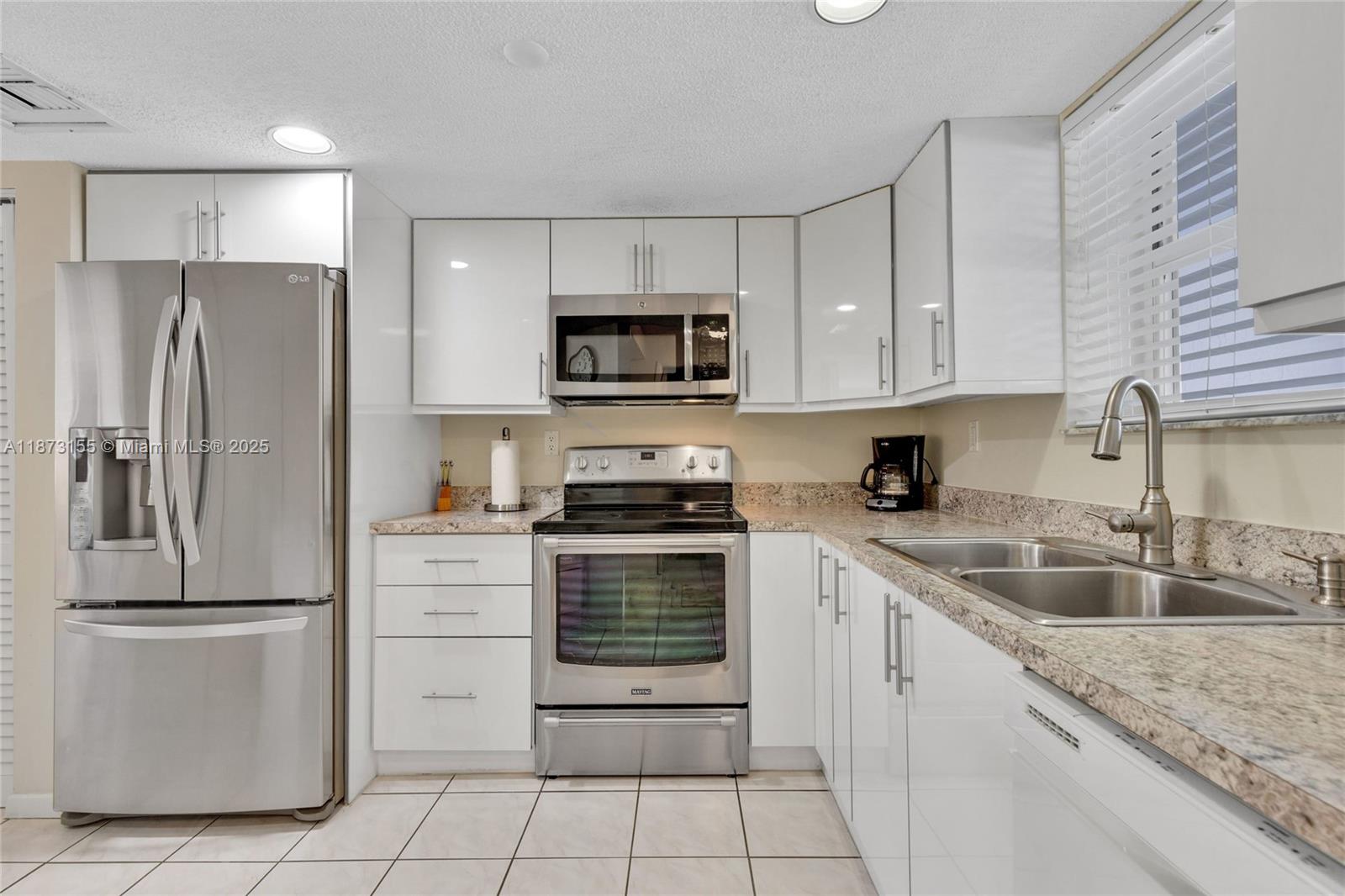 LE FRONTENAC CONDO - Residential