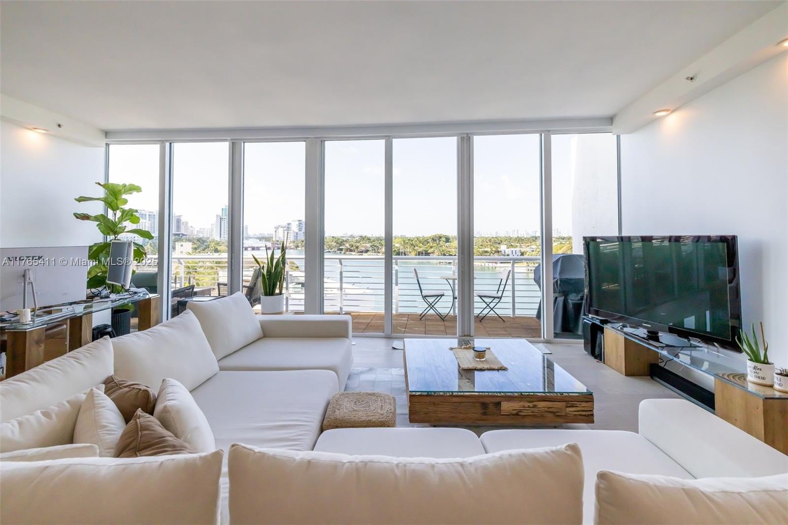 REGATTA AT INDIAN CREEK C - Residential