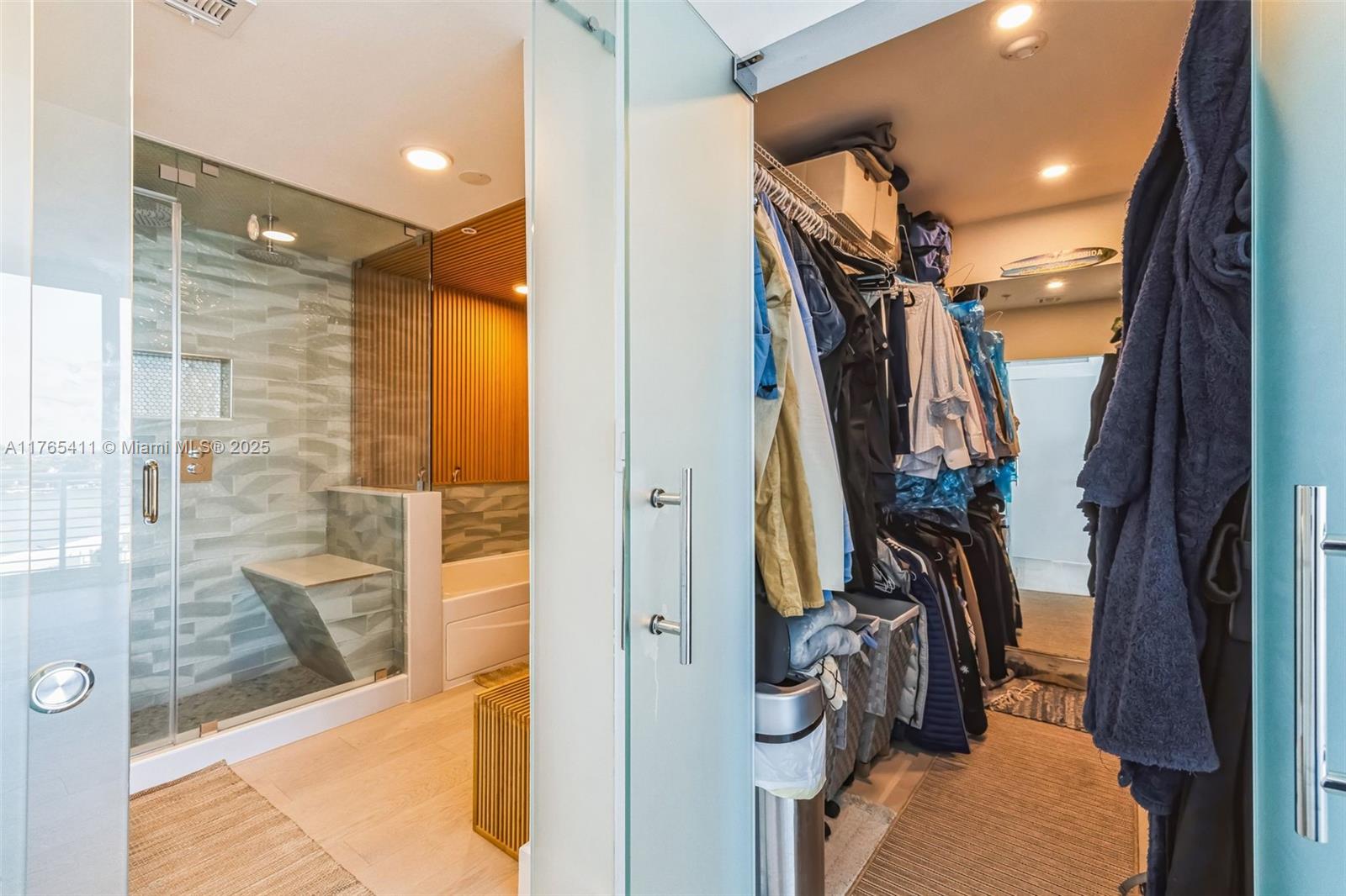 REGATTA AT INDIAN CREEK C - Residential