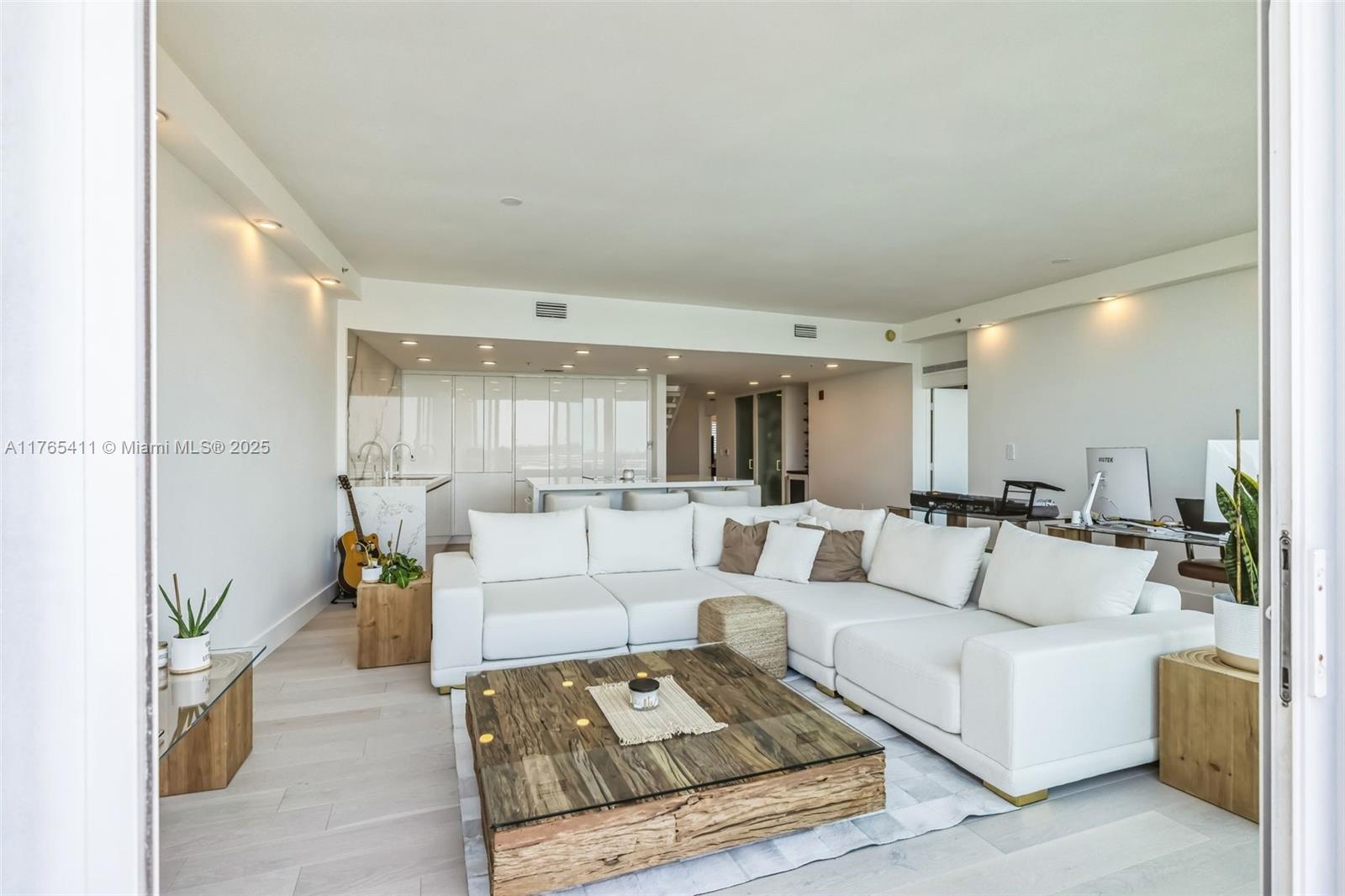 REGATTA AT INDIAN CREEK C - Residential