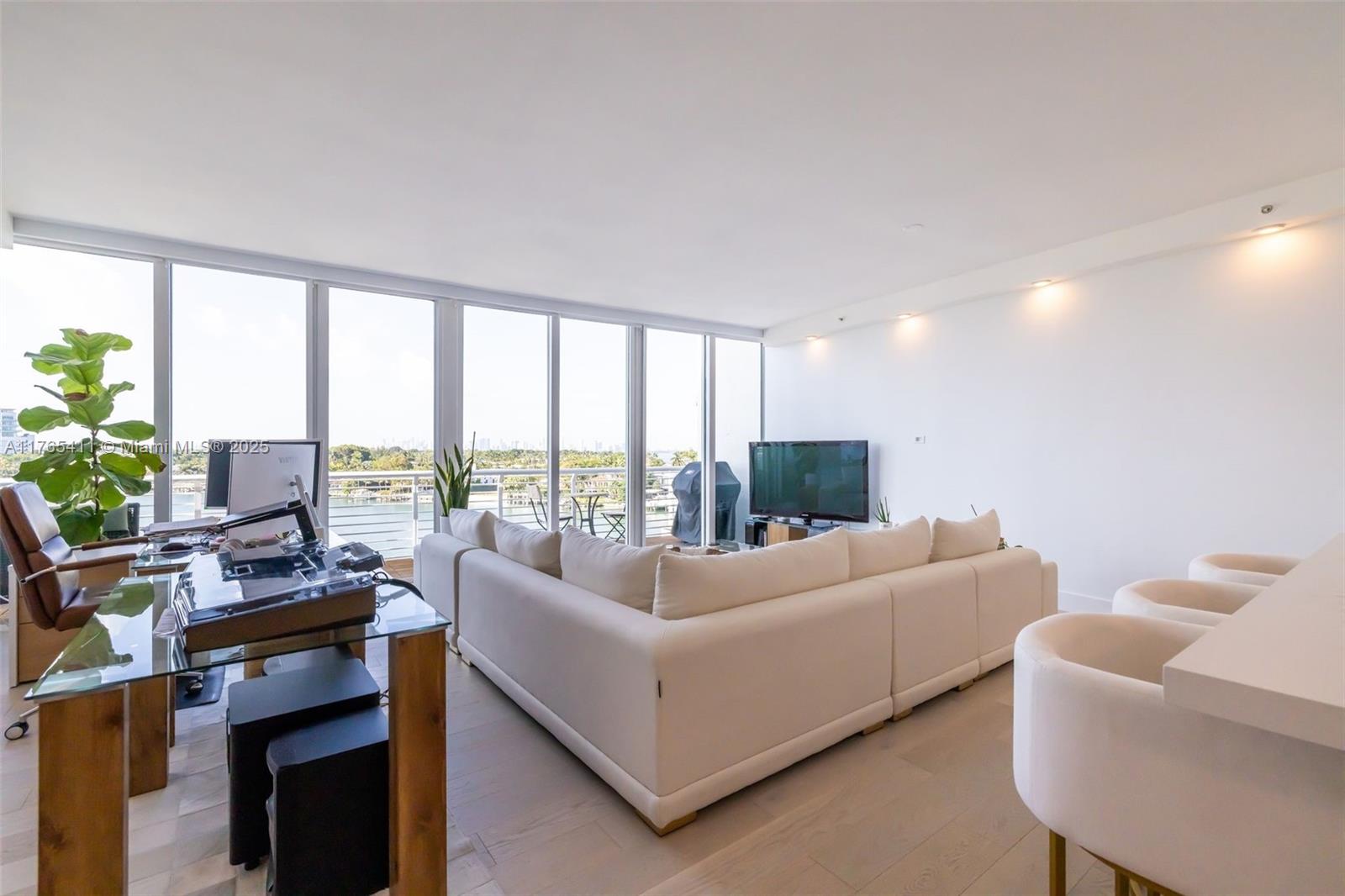 REGATTA AT INDIAN CREEK C - Residential