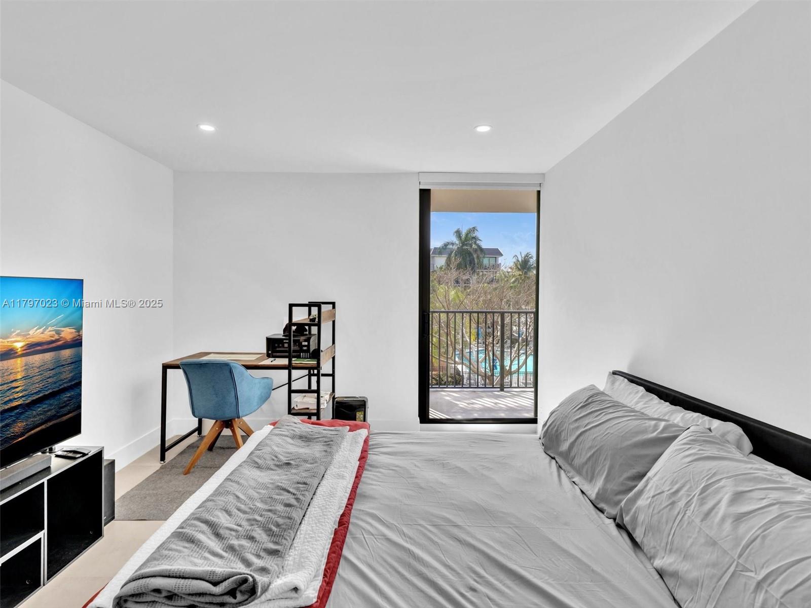 RIVER REACH CONDOMINIUM I - Residential
